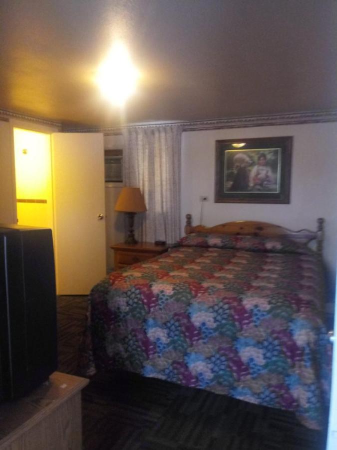 Howard City Tour Inn Motel المظهر الخارجي الصورة