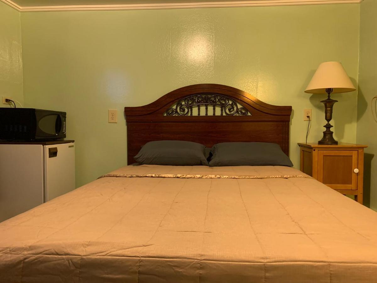 Howard City Tour Inn Motel المظهر الخارجي الصورة