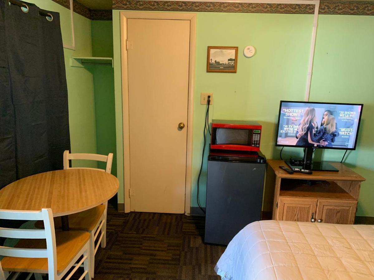 Howard City Tour Inn Motel المظهر الخارجي الصورة