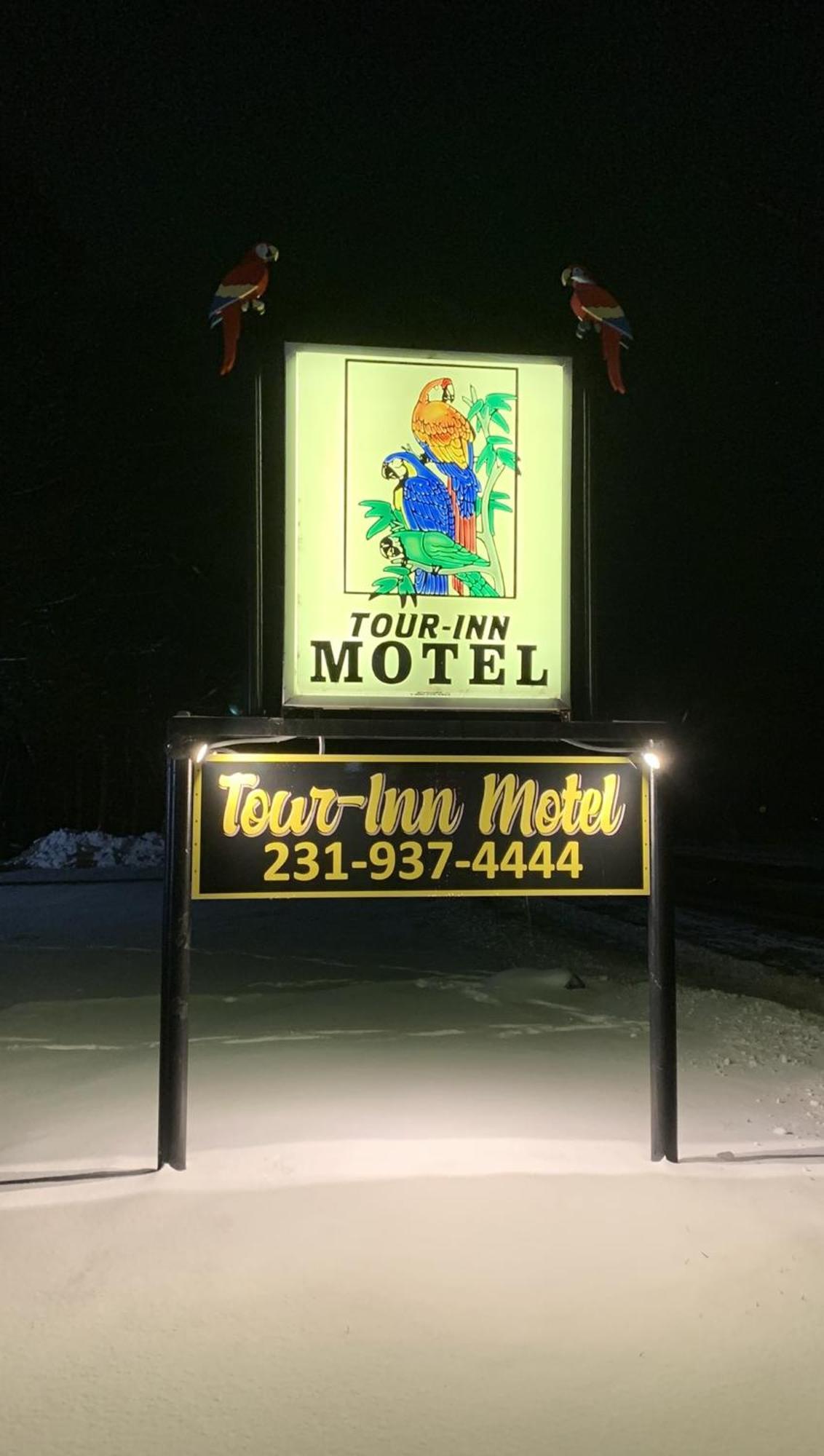 Howard City Tour Inn Motel المظهر الخارجي الصورة